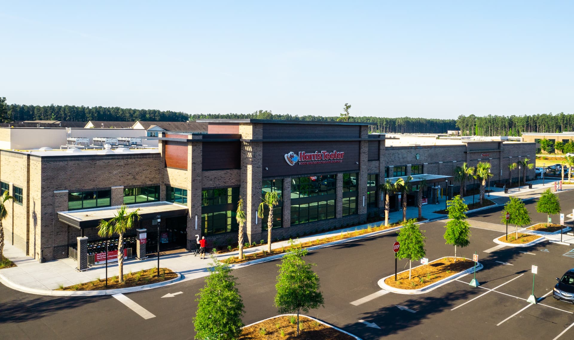 Harris Teeter grocery store and neighboring retail in Nexton